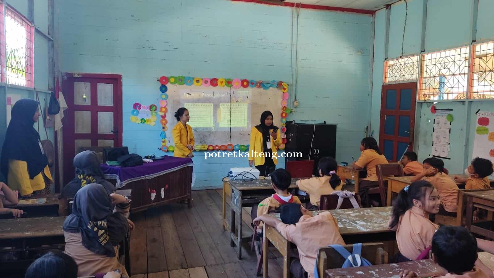 Mahasiswa KKN UPR Sosialisasikan Soal Bahaya Bullying Kepada Siswa SDN  2 Pulang Pisau