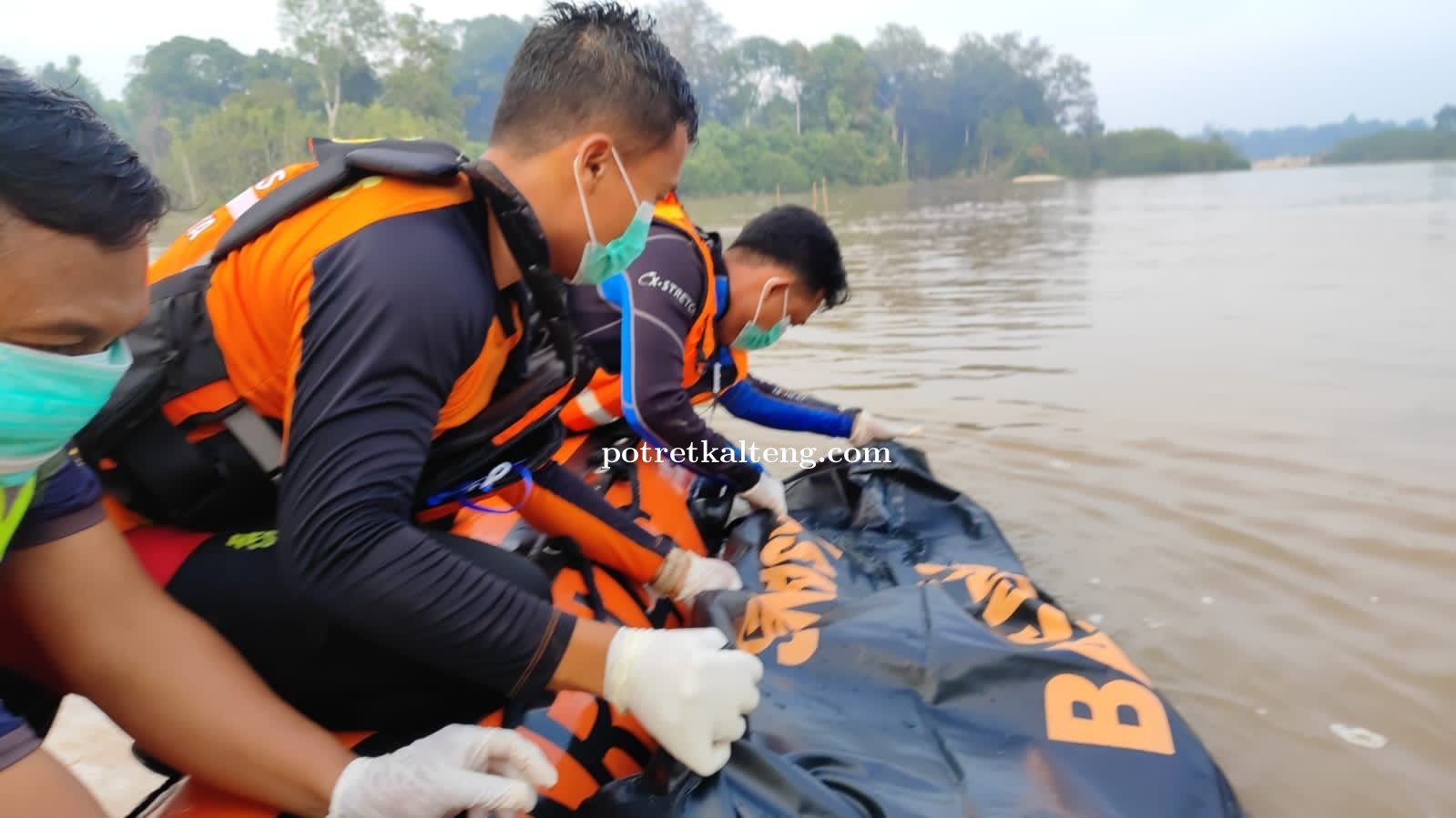 Korban Yang Jatuh di Fery Penyebrangan Takaras Ditemukan Meninggal Dunia