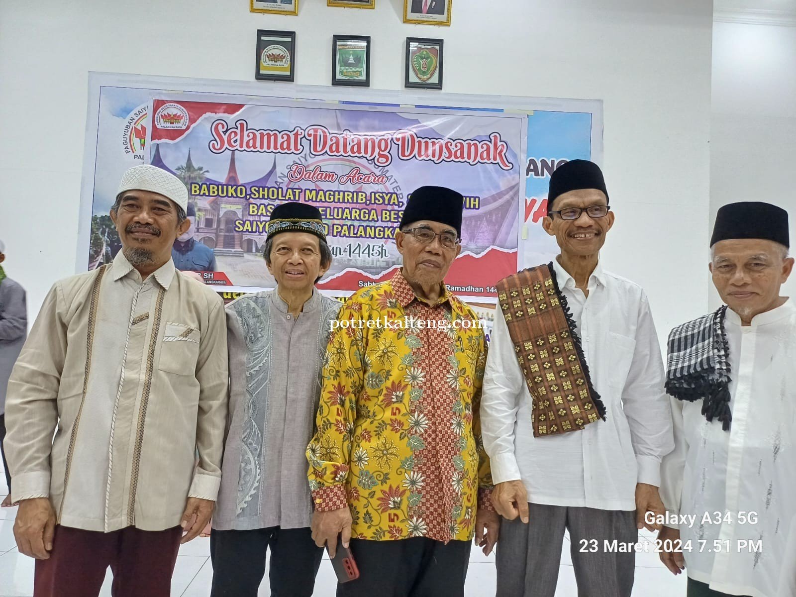 H. Amanto Surya Langka Hadiri Buka Puasa Bersama Keluarga Besar Saiyo Sakato Palangka Raya