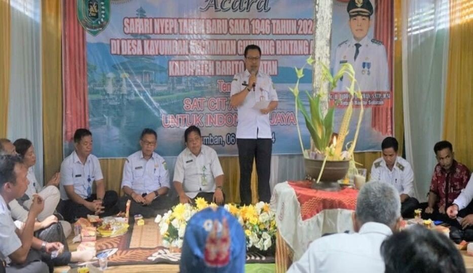 Pemkab Barsel Safari Hari Raya Nyepi Ke Desa Kayumban