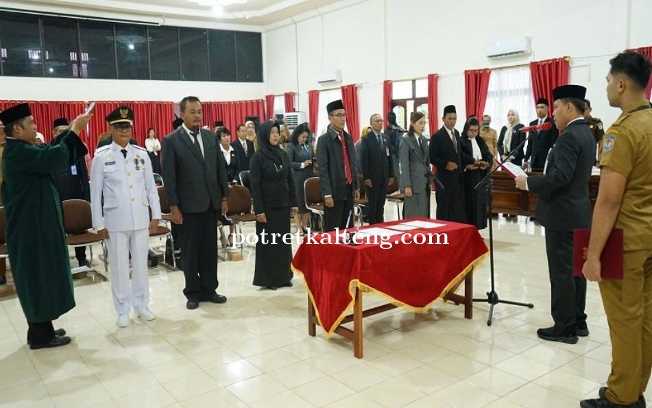 Pj Bupati Barsel lantik 6 pejabat di lingkup Pemkab Barsel