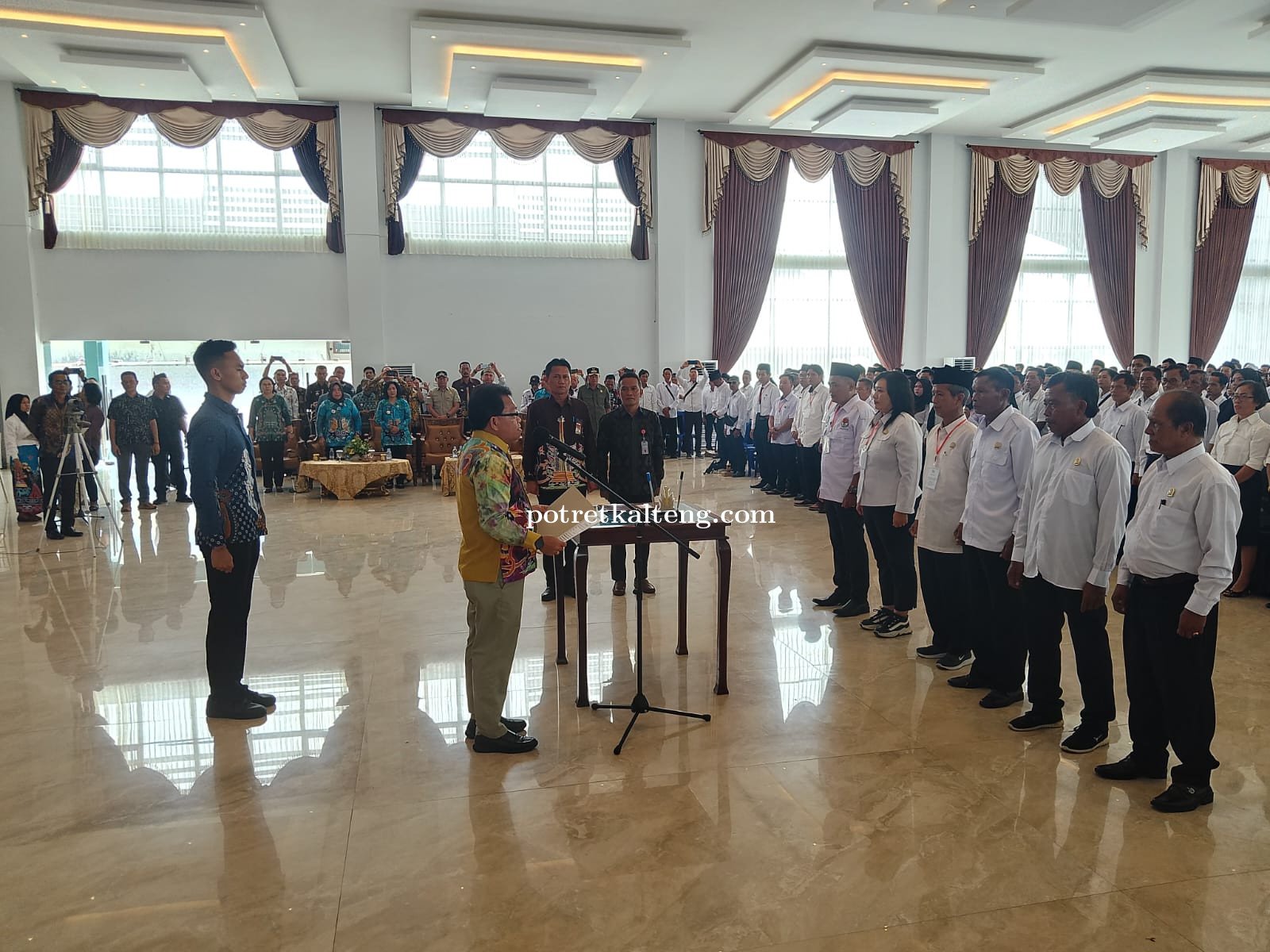 Pj Bupati Kapuas, Kukuhkan Perpanjangan 1.210 orang BPD se-Kabupaten Kapuas