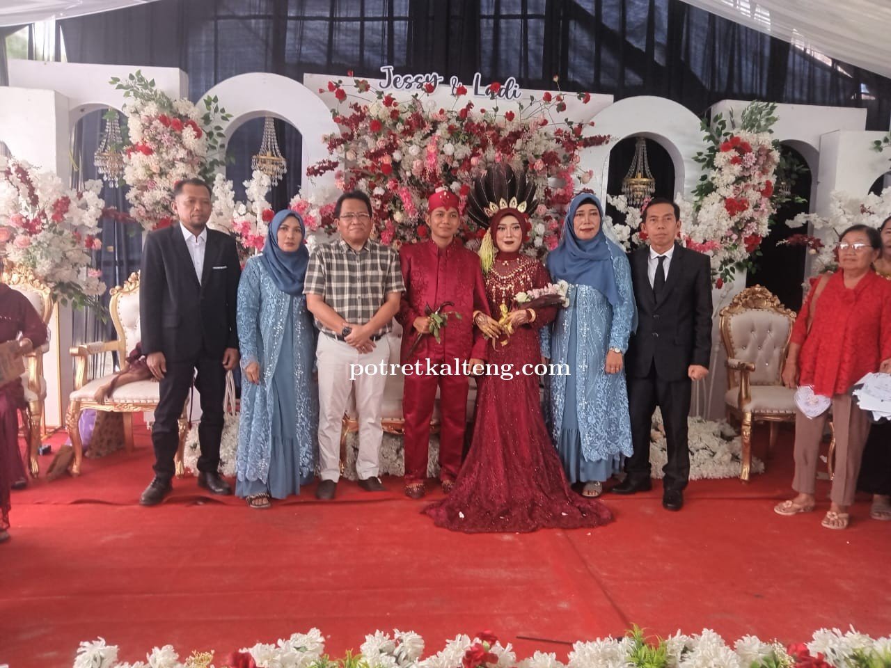 Bakal Calon Bupati Kapuas, Erlin Hardi Hadiri Resepsi Warga