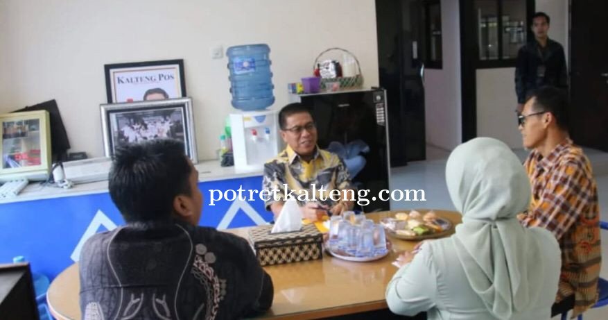Ketua DPRD Kota Palangka Raya Hadiri Podcast Ruang Redaksi Kalteng Pos