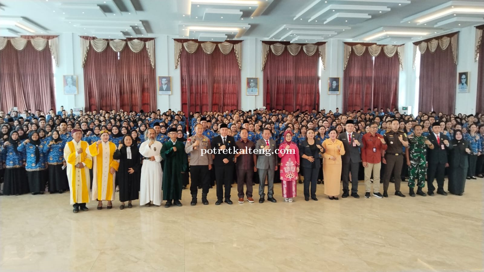 Bupati Kapuas Ambil Sumpah Janji CPNS dan P3K: Ajak Tingkatkan Komitmen dan Pelayanan