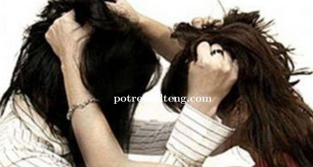 Adu Status Emak-Emak di Facebook Berujung Ditelepon Cak Sam