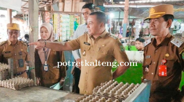 Wabup Kapuas Pantau Harga Sembako di Pasar Blok R, Daya Beli Masyarakat Dinilai Masih Stabil