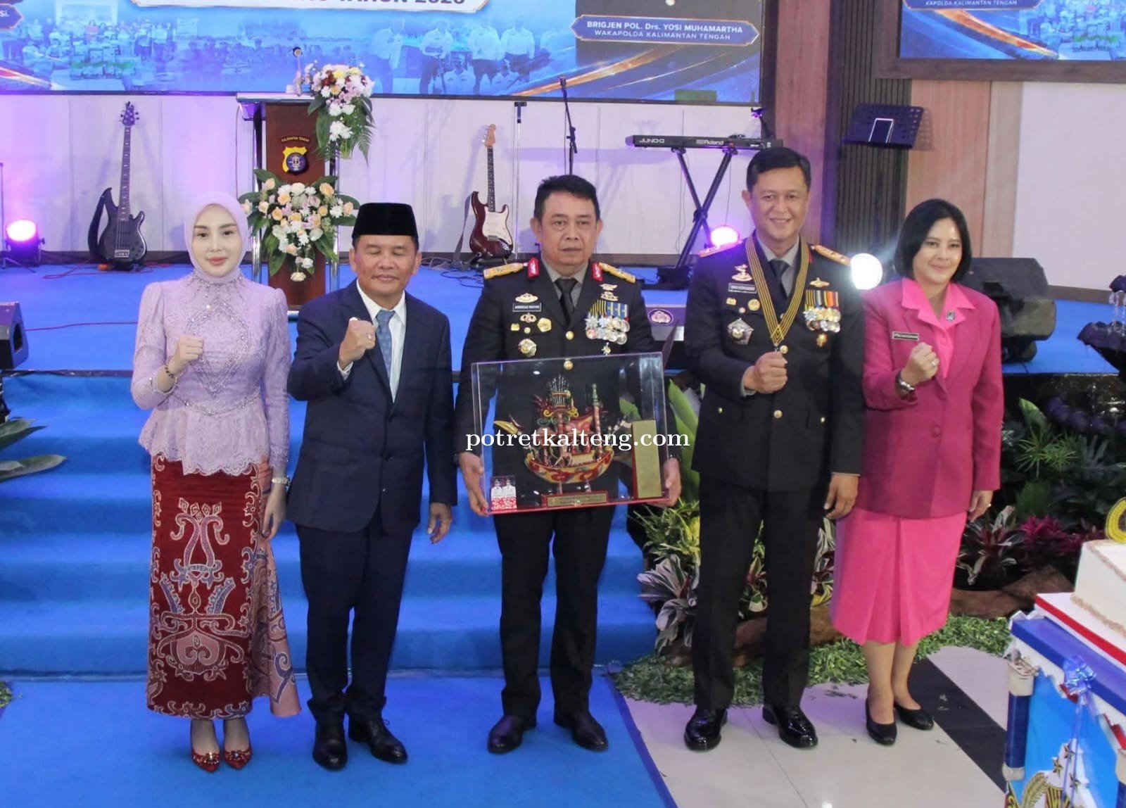 Penuh Khidmat, Gubernur Kalteng Hadiri Syukuran Hari Bhayangkara ke-80 Polda Kalteng