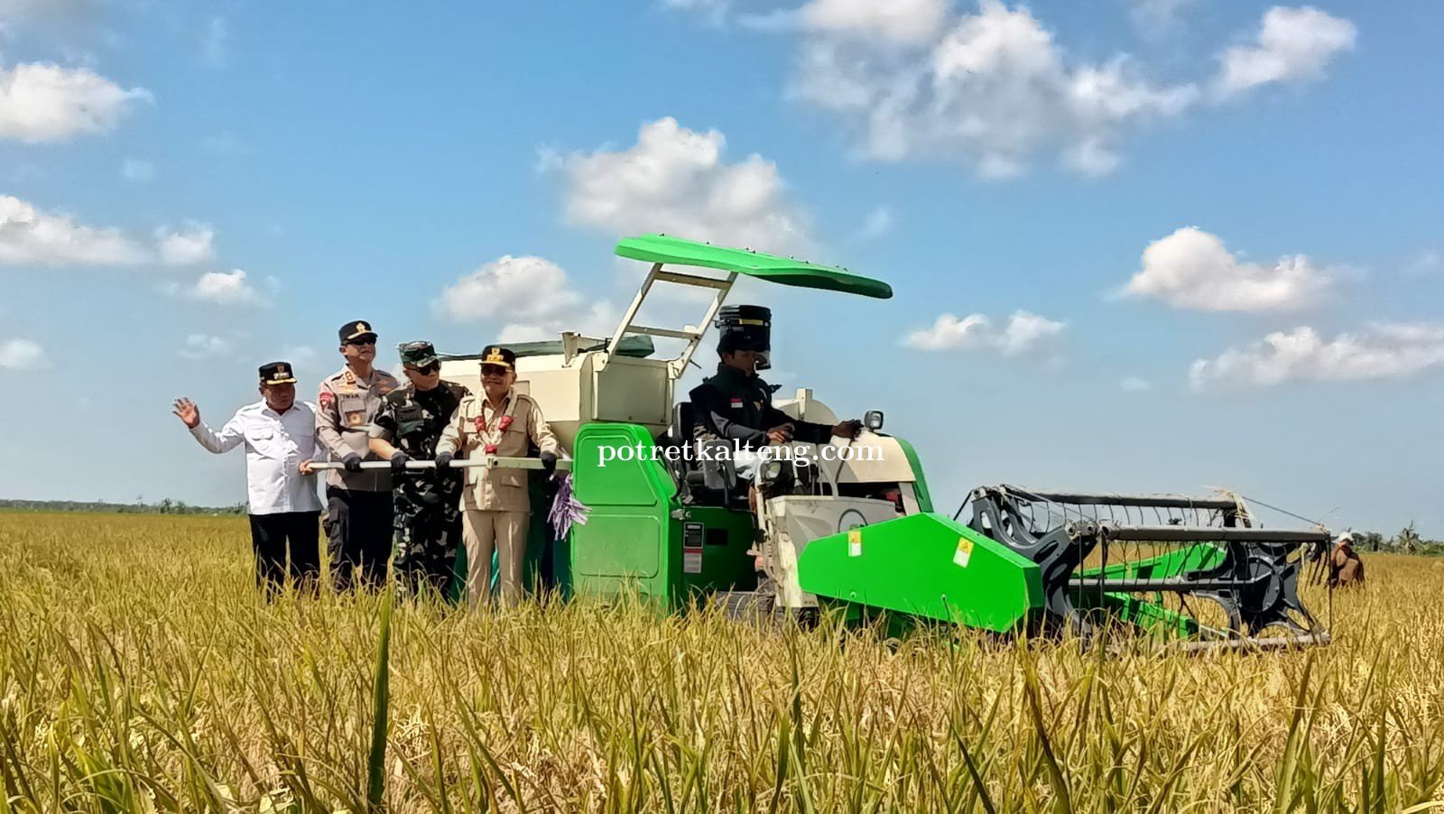 Panen Raya 25.817 Hektare, Kapuas Perkuat Peran sebagai Lumbung Pangan Nasional