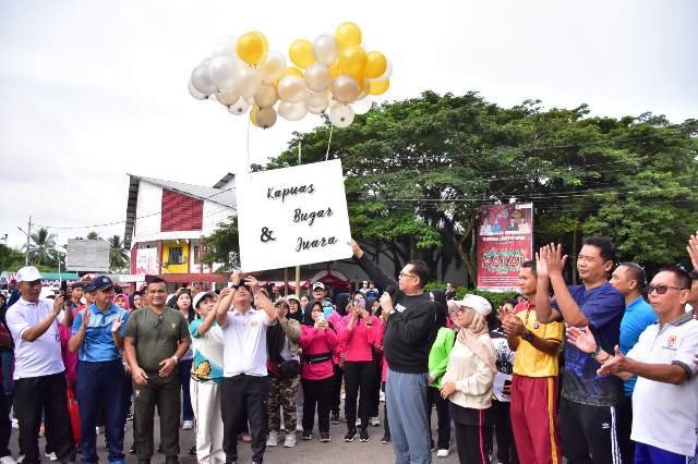 Pj Bupati Kapuas Luncurkan Program \'Kapuas Bugar dan Juara\', Dorong Gaya Hidup Sehat dan Prestasi