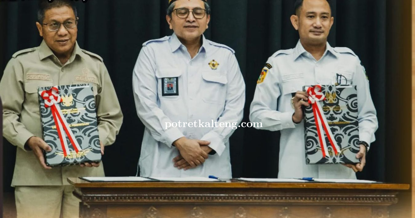 BPK Kalteng Serahkan LHP Keuangan DPRD Kota Palangka Raya