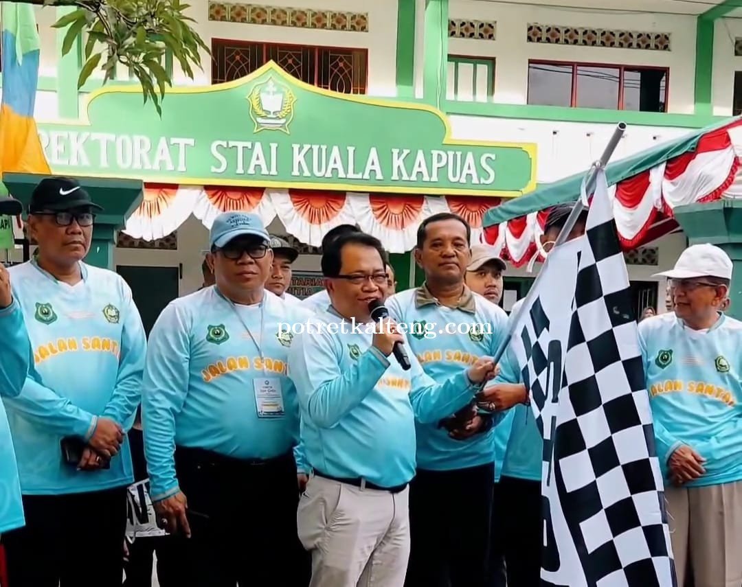 Penuh Antusias, Pj Bupati Kapuas Lepas Ribuan Peserta Jalan Santai Dies Natalis STAI